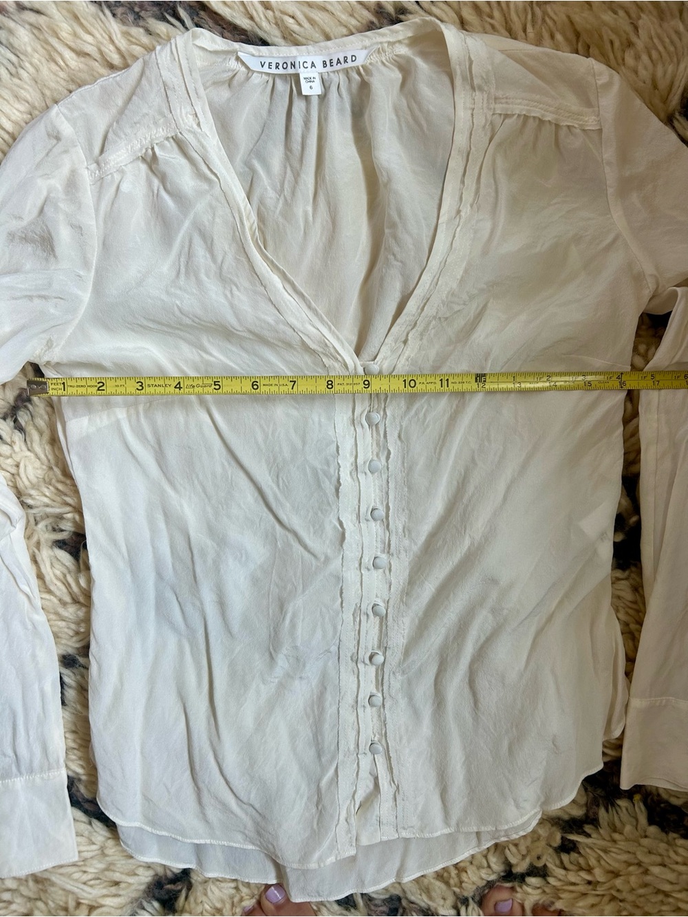 Veronica Beard 100% Silk Blouse, White V-Neck Button Front - Picture 4 of 8